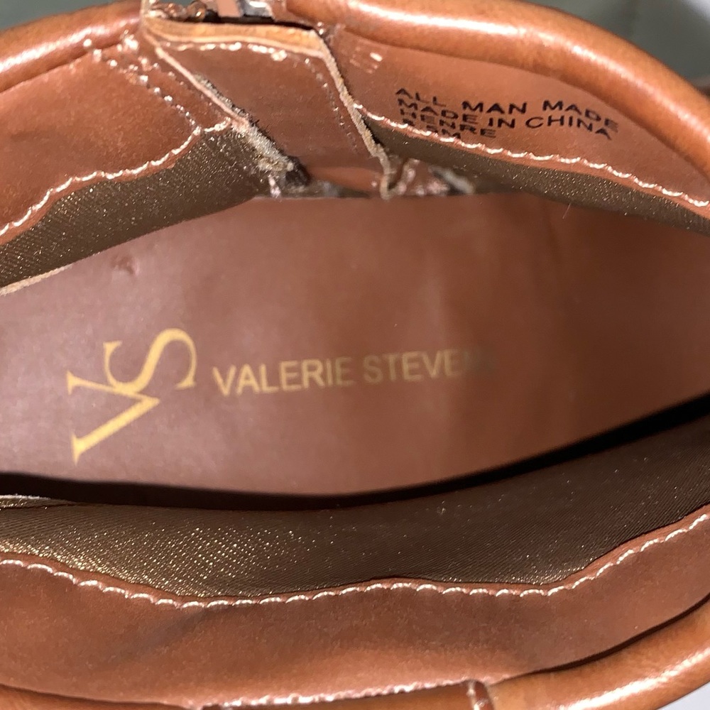 Valerie Stevens Boots - Picture 3 of 4